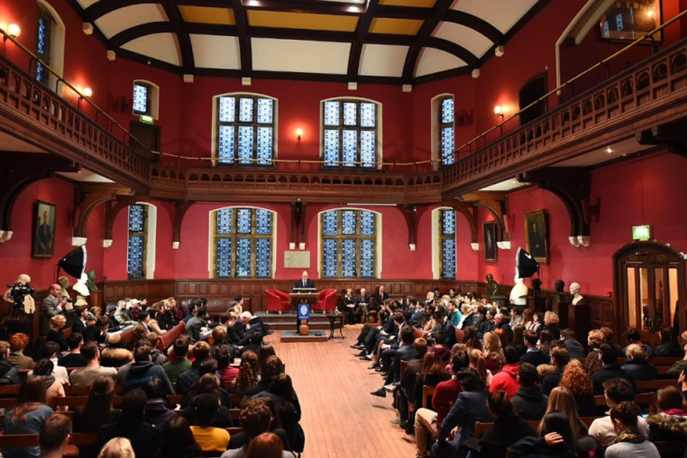 سرمقاله ایران/ گزارش مناظره دانشگاه آکسفورد: خطر منطقه‌ای؟!