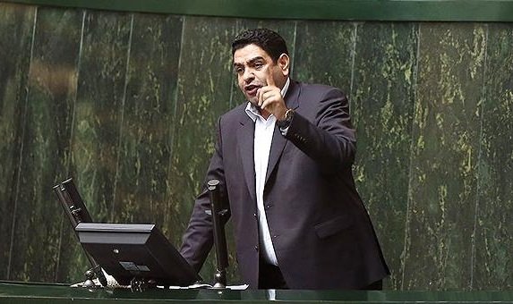 انتقاد یک نماینده از هیات رئیسه برای عدم اعلام وصول استیضاح وزیر جهاد
