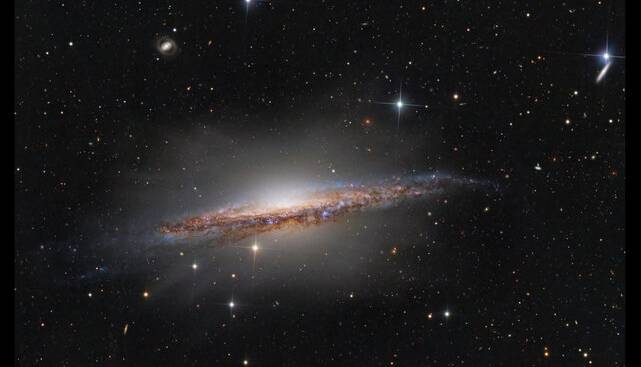 عکس روز ناسا از یک کهکشان مارپیچی