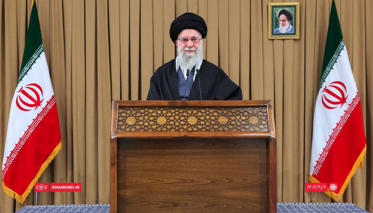 بیانات مهم رهبر انقلاب: دولت آمریکا در خور همکاری با جمهوری اسلامی نیست/ دشمن در جنگ ۱۲ روزه کتک خورد و دست خالی برگشت