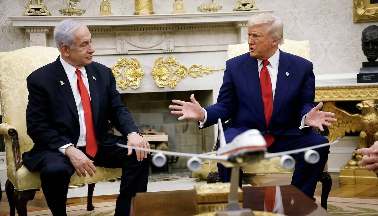 ترامپ در گفت وگو با نتانیاهو خواستار اجرای مرحله دوم توافق آتش بس در غزه شد
