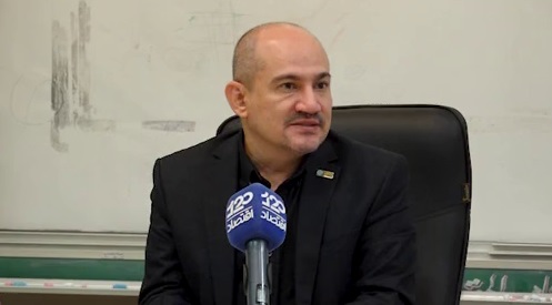 حمزه صفوی: قاجار، پهلوی و جمهوری اسلامی ۱۵۰ سال برای تبدیل ایران به یک کشور بیطرف تلاش کردند اما شکست خوردند