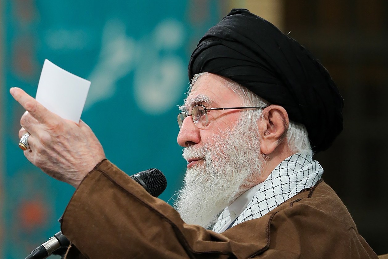 توصیه مهم رهبر انقلاب به رسانه‌ها: مراقب باشید عامل ترویج تفکر غلط غربی‌ها نباشید