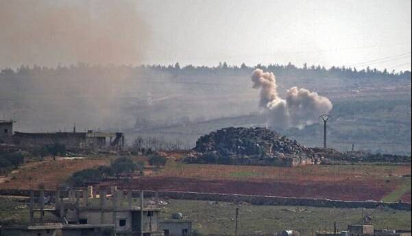 حمله هوایی آمریکا به مناطقی در رقه