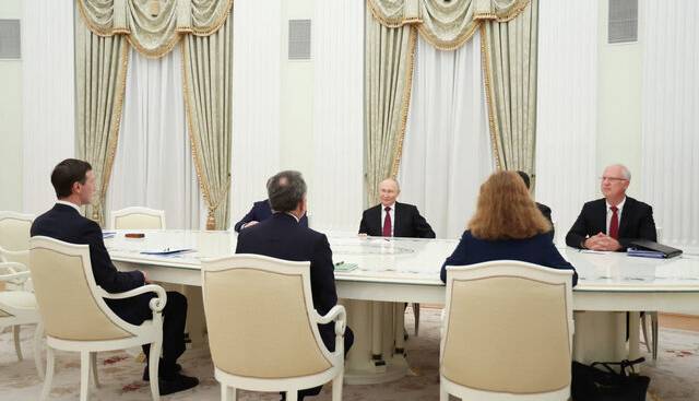 اوشاکوف: محتوای مذاکرات پوتین-ویتکاف را فاش نمی‌کنیم