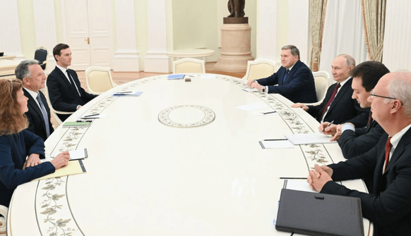 کرملین: منتظر پاسخ آمریکا به گفت‌وگوهای پوتین با ویتکاف هستیم