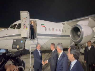 عراقچی دقایقی پیش وارد باکو شد