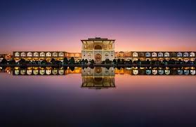 کاخ عالی قاپو؛اصفهان ، میدان نقش جهان