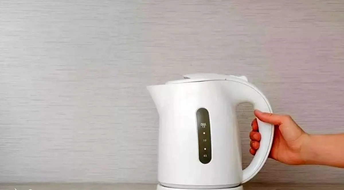 کتری‌های پلاستیکی، میلیاردها نانوپلاستیک در آب آزاد می‌کنند