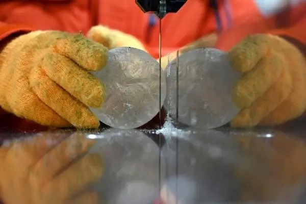 تلاش برای کشف راز ذوب نشدن یخچال‌های طبیعی پامیر تاجیکستان