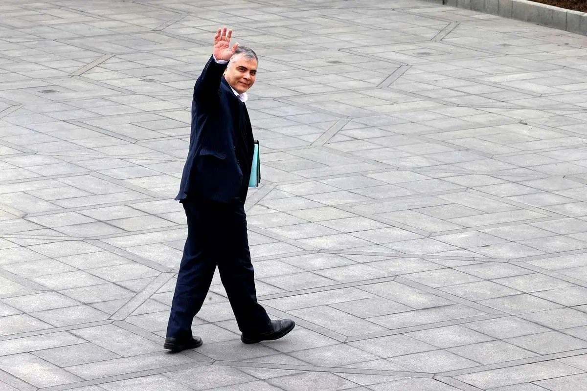 راه حل وزیر نفت برای جبران کاهش درآمد کشور به دلیل کاهش قیمت جهانی نفت