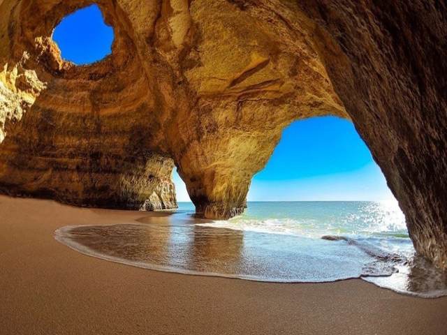 غار ساحلی بنود