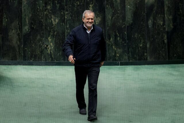 رئیس جمهور به مجلس رفت