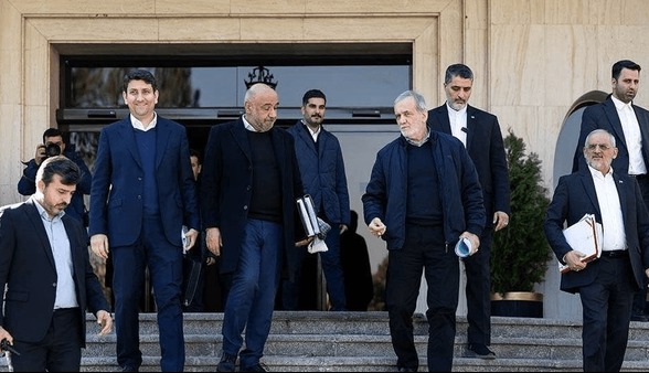 انجمن مستقلین: آقای رئیس‌جمهور وقتش رسیده از شعار به عمل برسیم