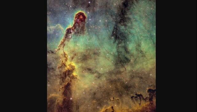 عکسی از خرطوم فیل در آسمان!