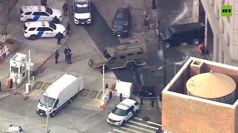 خروج خودروی حامل مادورو و همسرش از دادگاه نیویورک