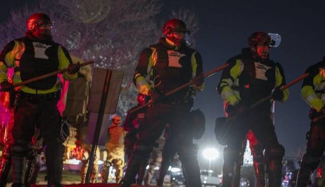 اوباما و کلینتون وسط قصه مینه‌سوتا