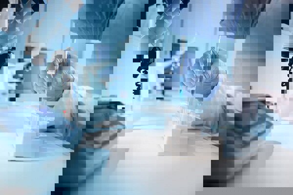 فراخوان پذیرش پژوهشگر پسادکتری تقاضامحور در دانشگاه امام صادق (ع)