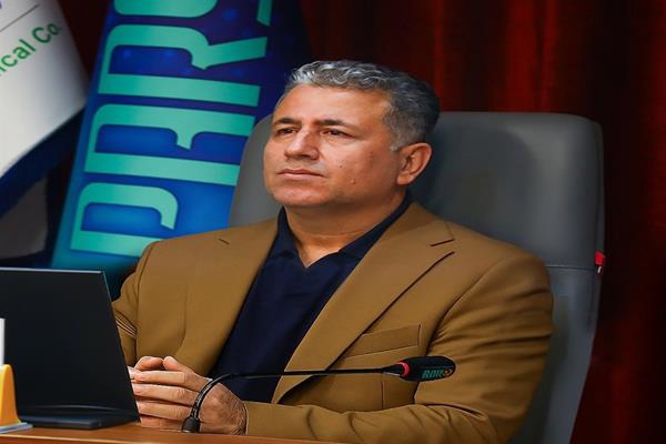 نه «خوش‌بینی ساده انگارانه» نه «تاب‌آوری در فشار»