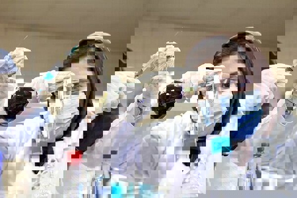 مشارکت بیش از ۱۰ هزار دانش آموز در «مسابقه نور»؛ ارسال ۵۲۲۶ اثر