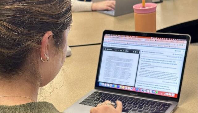 هوش مصنوعی، معلم انشاء دانشجویان می‌شود