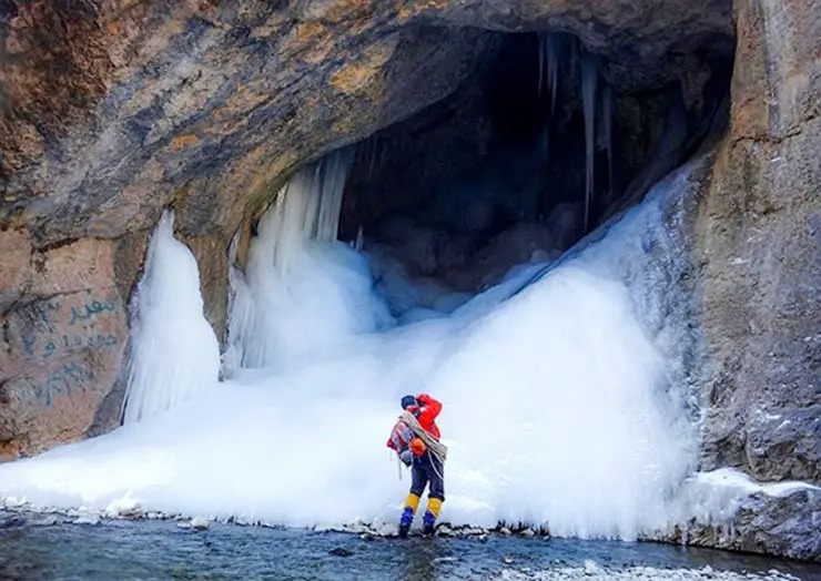 چهره زمستانیِ تنگه واشی، فیروزکوه