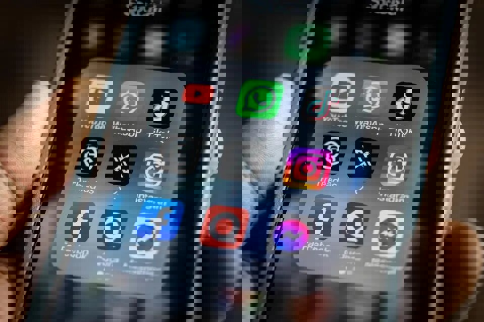 آلمان شبکه‌های اجتماعی را برای کودکان ممنوع می‌کند