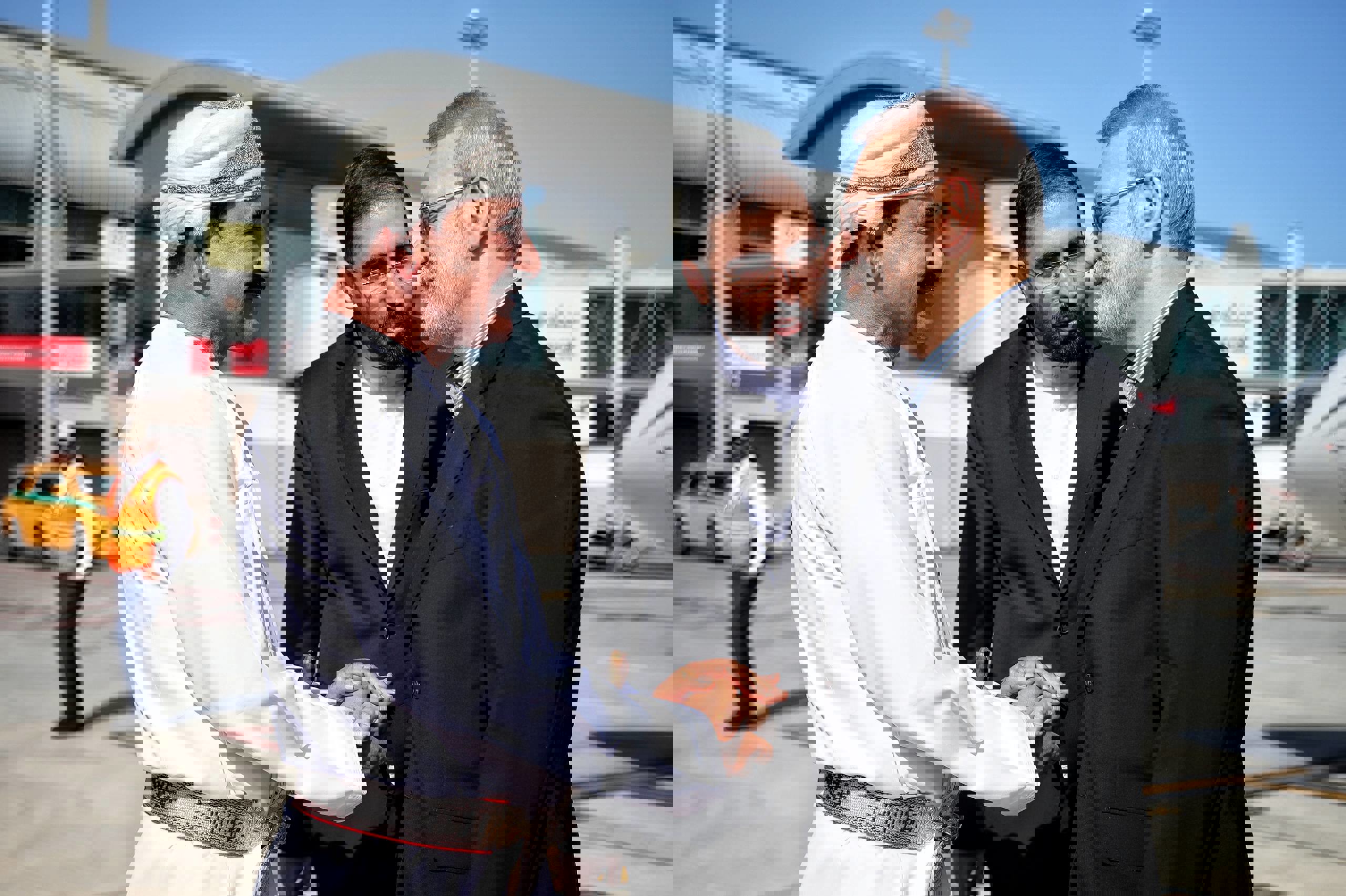 ارتشبد النعمانی شخصاً از لاریجانی استقبال کرد