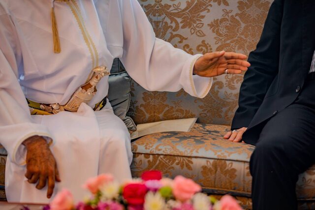 رمزگشایی از یک تصویر؛ تحویل پیام عمان به ایران در دیدار لاریجانی