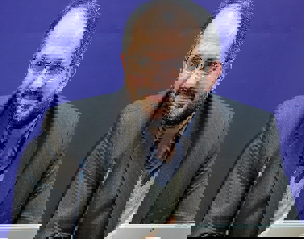 ورود دانشگاه آزاد به بررسی حوادث اخیر؛ برگزاری نشست‌ با هزاران استاد