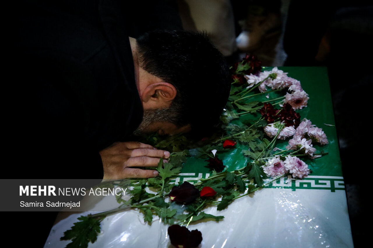 مردم ایران به استقبال ۸۵ شهید تازه تفحص شده می‌روند