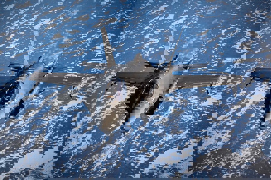 جنگنده آمریکایی به سادگی آیفون جیل بریک می شود