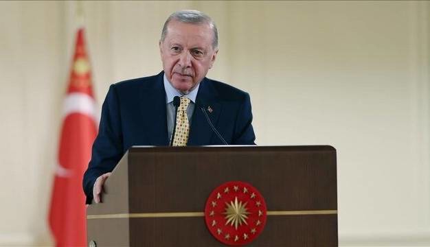 اردوغان: تولید جنگنده‌ و ناوهای هواپیمابر را آغاز می‌کنیم