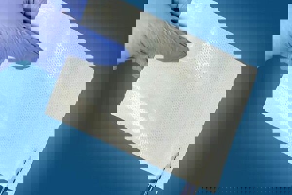 درمان زخم با زخم‌پوش فوق‌نازک هوشمند و صرفه‌جویی یک میلیون دلاری