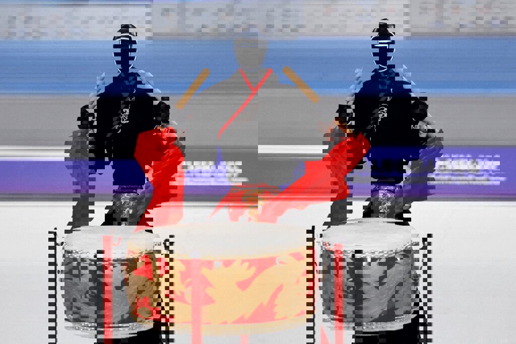 پای روبات های انسان نما به تلویزیون چین باز شد