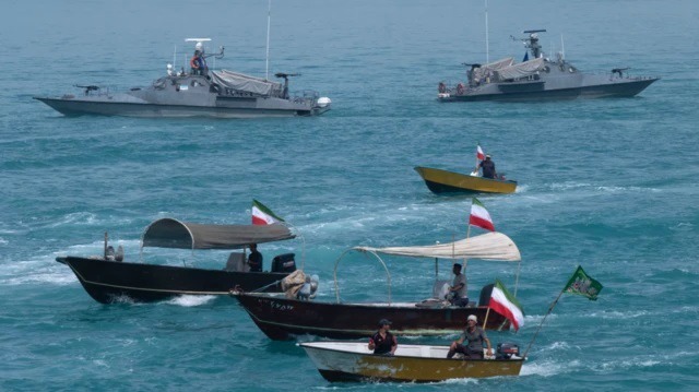 بلومبرگ: سرنوشت تنگه هرمز، پرسش میلیارد دلاری این روزهاست