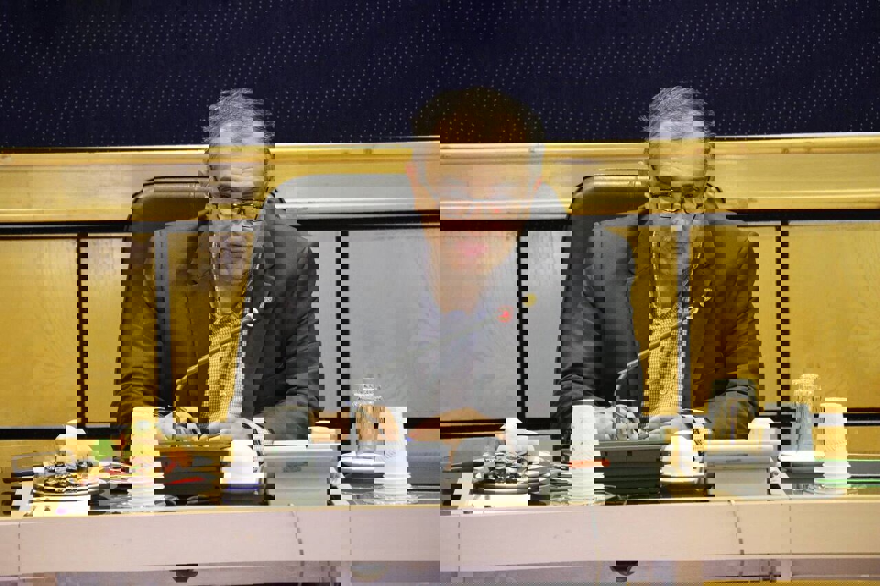 عذرخواهی رئیس دانشگاه شریف؛ دانشجویان در تجمعات غیرقانونی شرکت نکنند