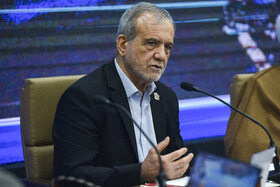 پزشکیان: همه مدیران و کارکنان دستگاه‌های اجرایی باید خود را خدمتگزار مردم بدانند
