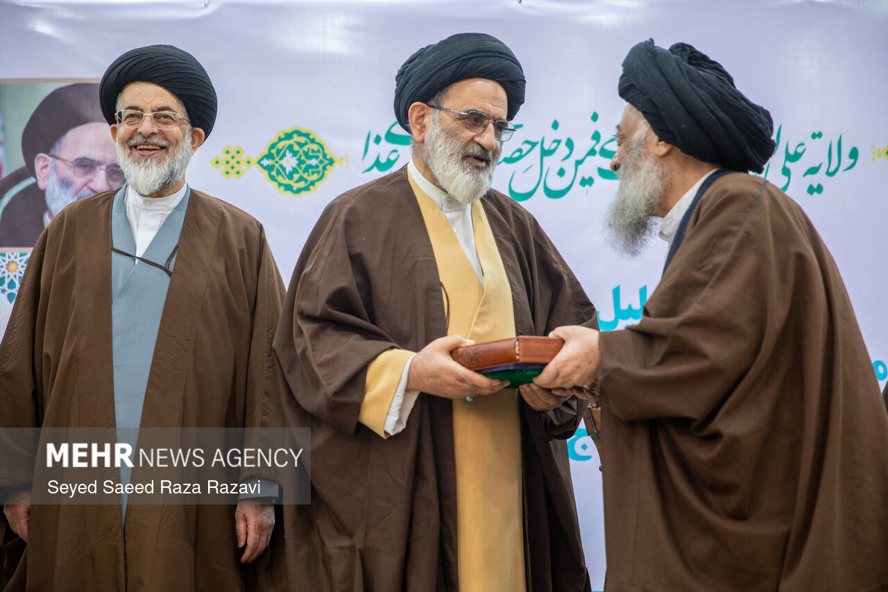 مراسم تجلیل از نیم قرن خدمات عالم مجاهد سیدرضا تقوی برگزار شد