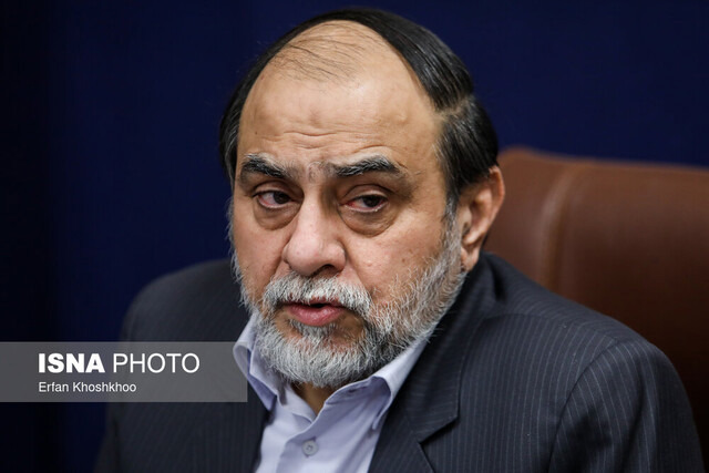 رحیم‌ پور ازغدی: آمریکا به سمت الگوبرداری از فناوری‌های پهپادی ایران حرکت کرده‌ است