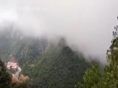 مه صبحگاهی زیبا در جاده چالوس