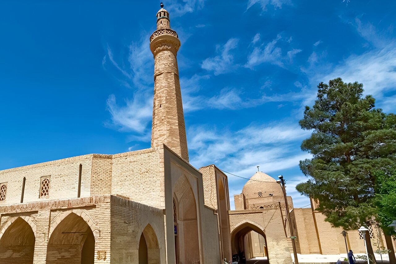 مسجدی که هزار سال تاریخ را در خود حفظ کرده است