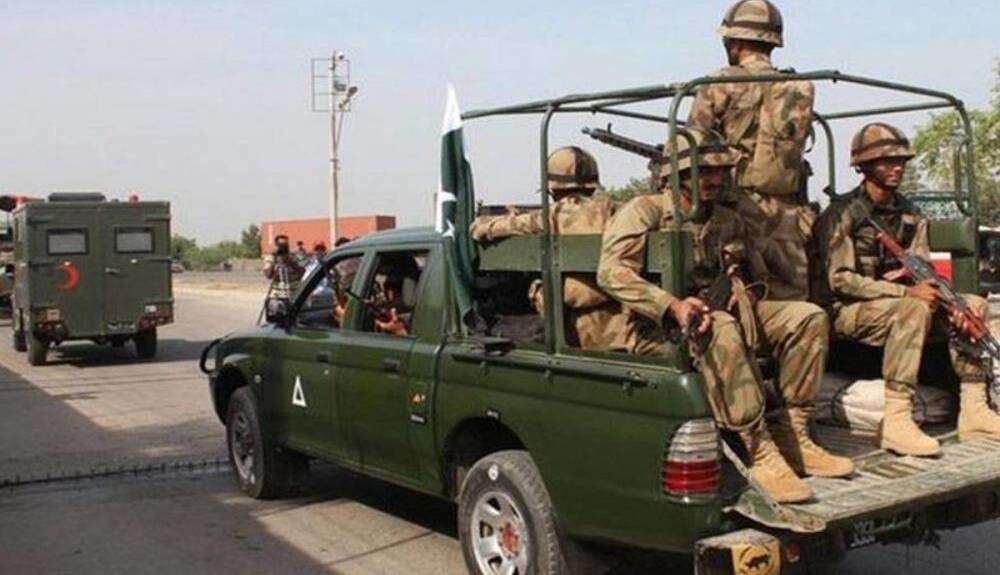 ۲۰ کشته و زخمی در بمب‌گذاری انتحاری در پاکستان