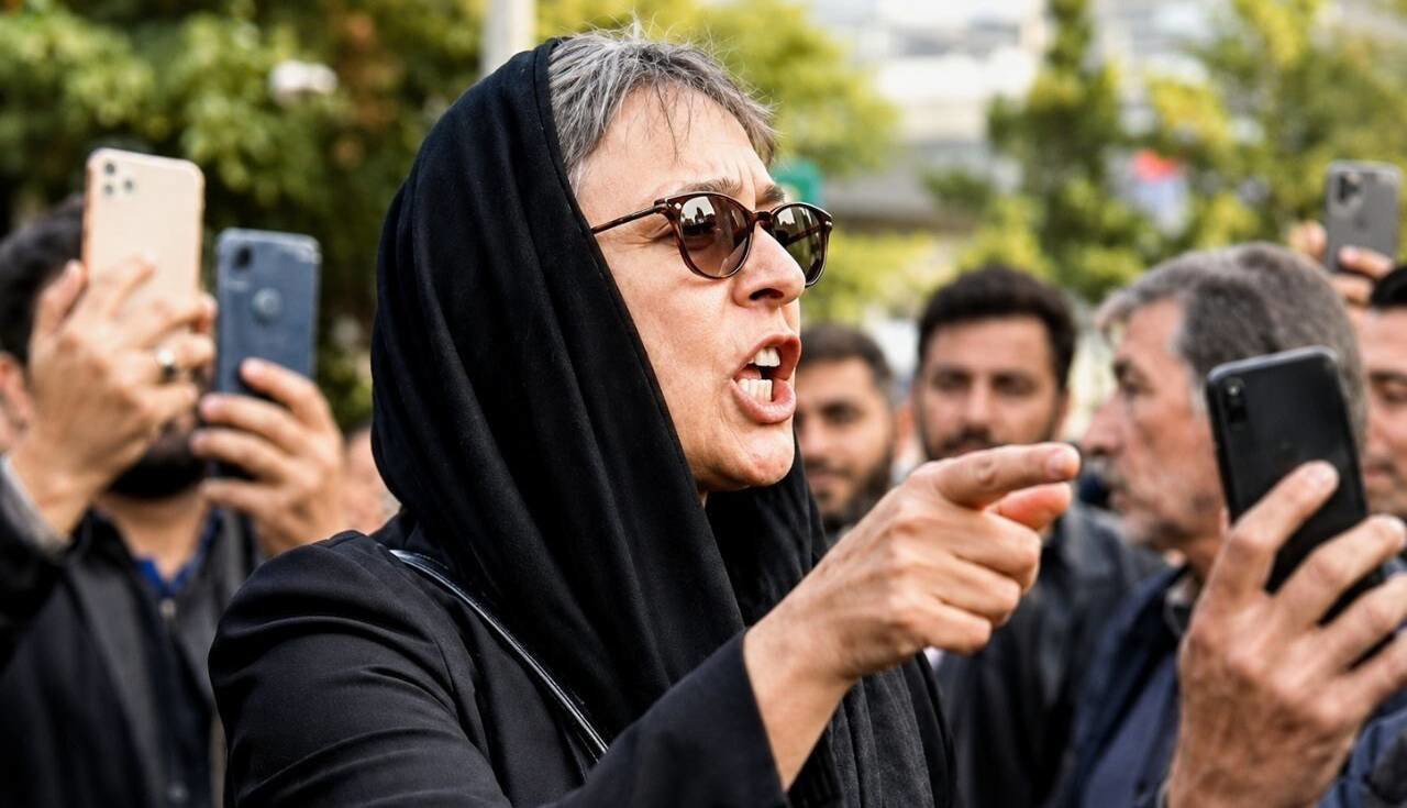 هوادار، زامبی یا مردم؟