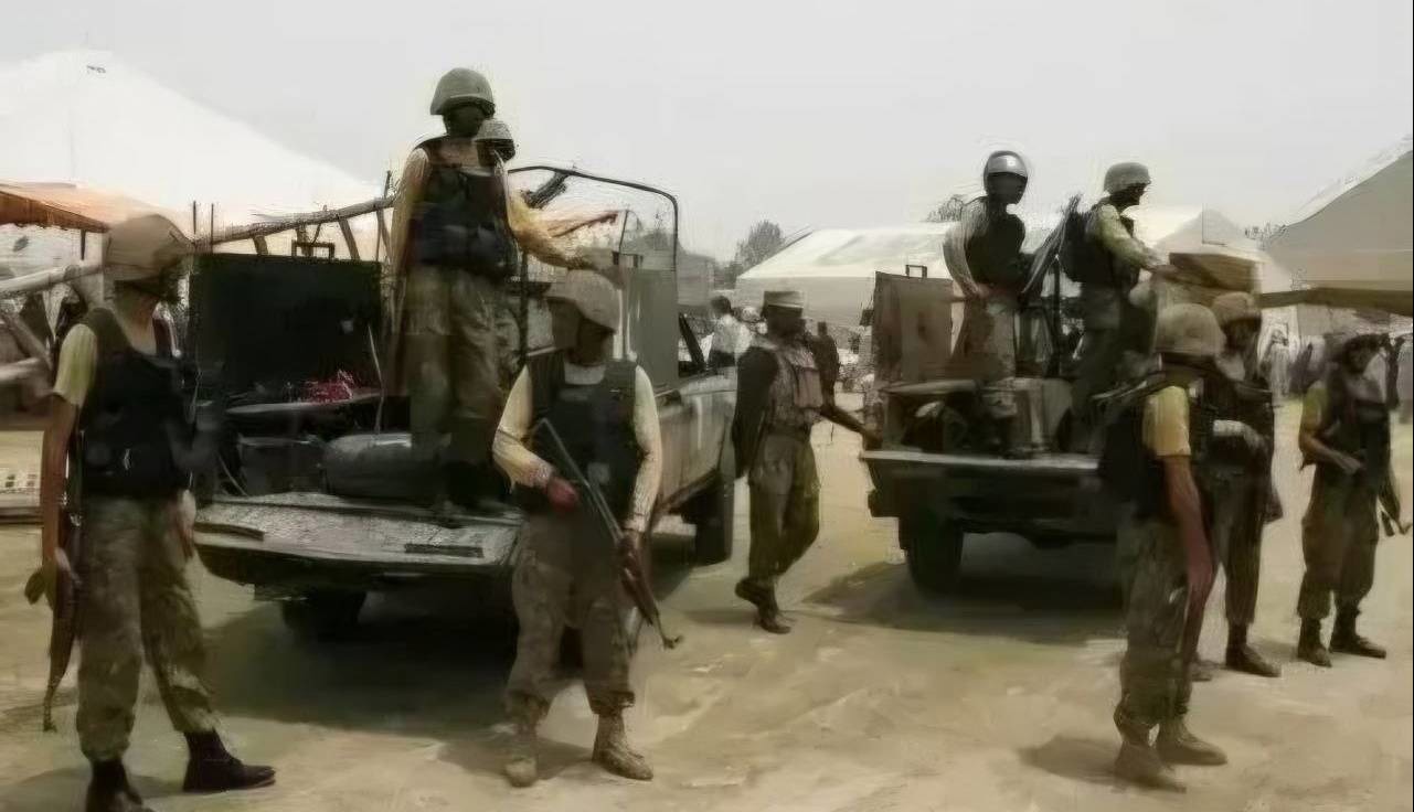 کشته شدن ۲۲ عنصر مسلح مخالف دولت پاکستان