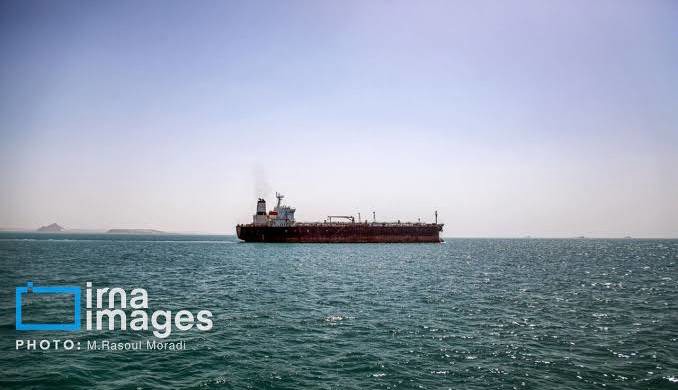 یک تحلیلگر: آمریکا برای خروج از بن‌بست هرمز به دنبال راه‌حل دیپلماتیک است