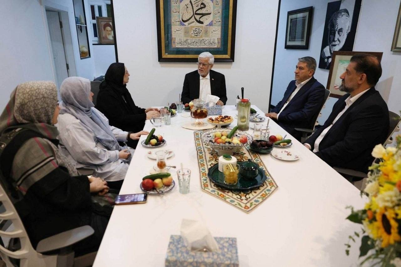 ایران پرسمان