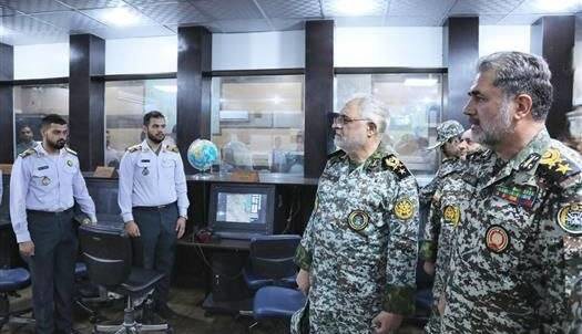 بازدید امیر الهامی از نمایشگاه دستاوردهای دانشگاه پدافند هوایی خاتم‌الانبیاء
