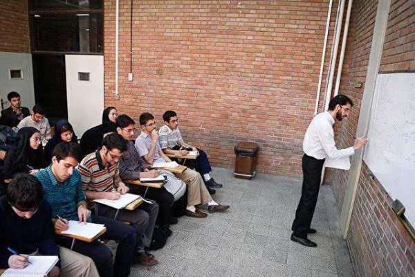هیئت علمی‌های فراخوان ۹۹ تا ۱۴۰۲ همچنان در بلاتکلیفی