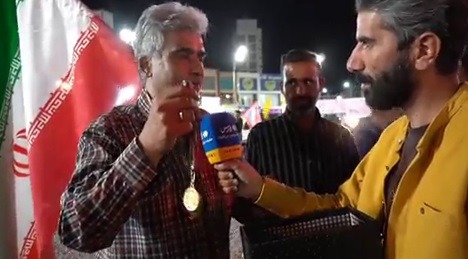 شما این مدال را گردن چه کسی می‌اندازید؟